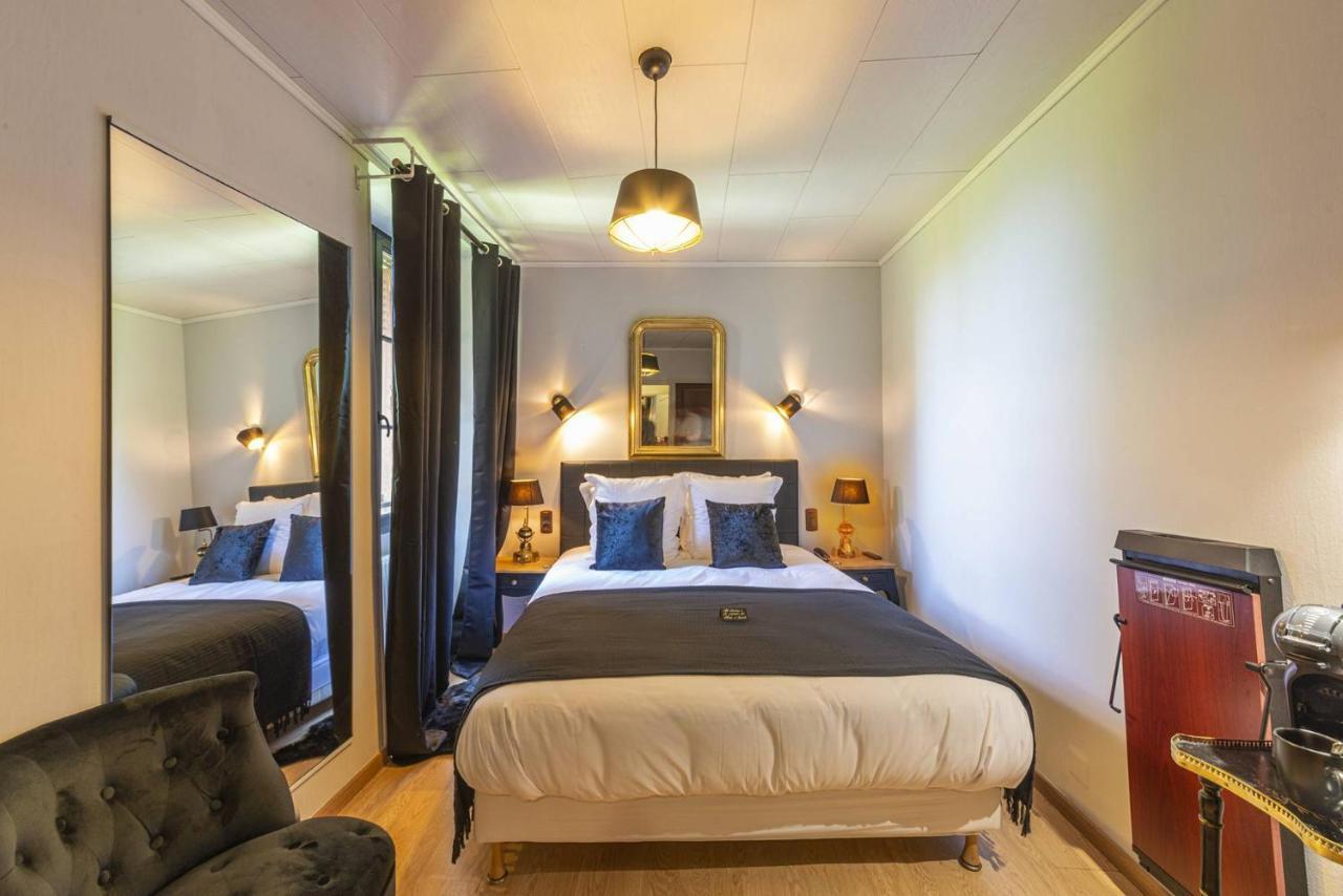 Hostellerie Du Vieux Cordes Bagian luar foto