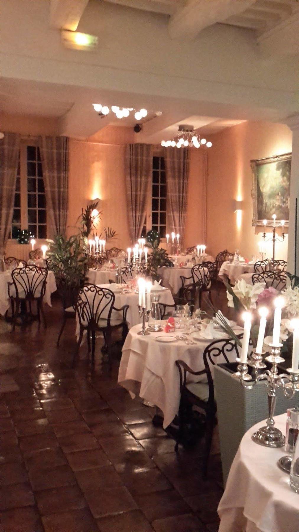 Hostellerie Du Vieux Cordes Bagian luar foto