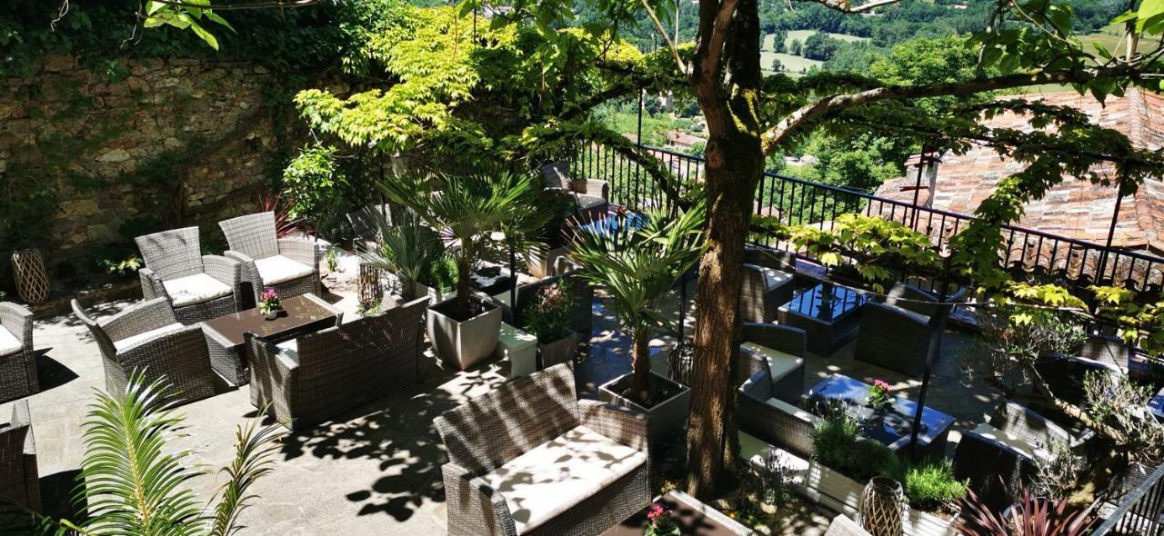Hostellerie Du Vieux Cordes Bagian luar foto